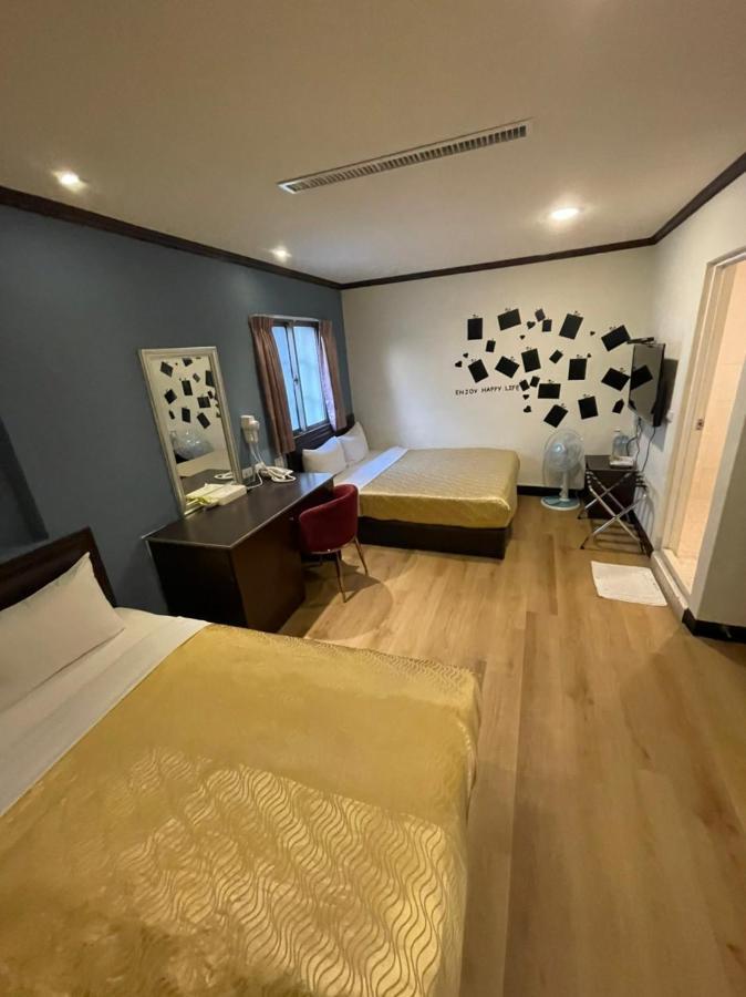 Holiday Business Hotel T'ai-tung Exterior foto